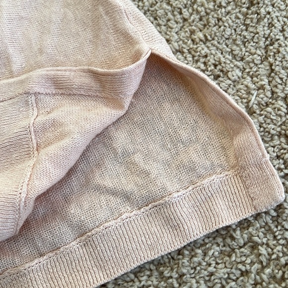 Garnet Hill large light blush loose fit linen sweater/top. - Picture 8 of 8